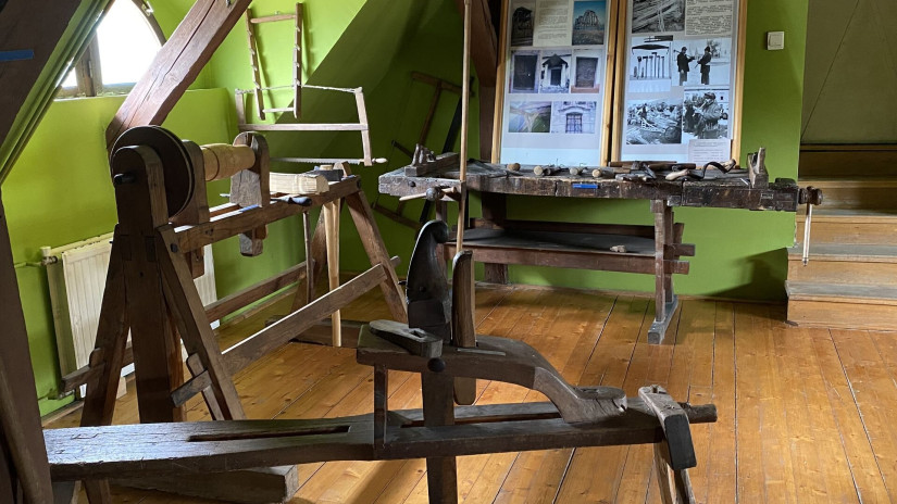 slidebg4 Erdők Háza