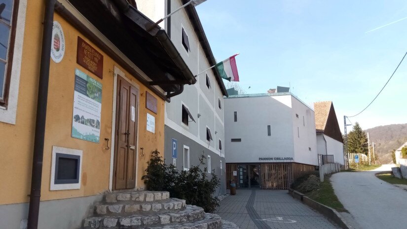 slidebg4 Erdők Háza