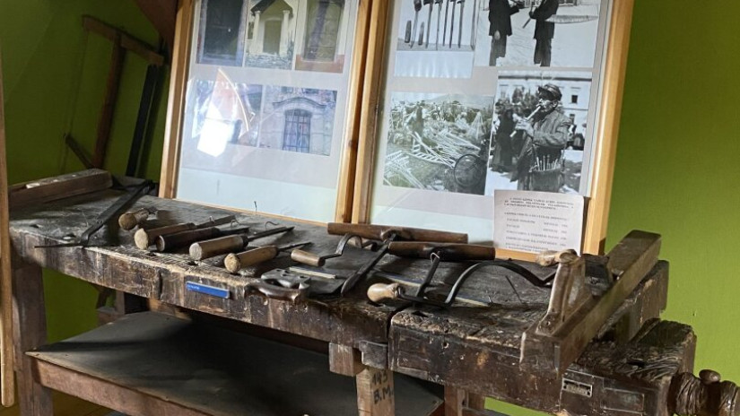 slidebg4 Erdők Háza