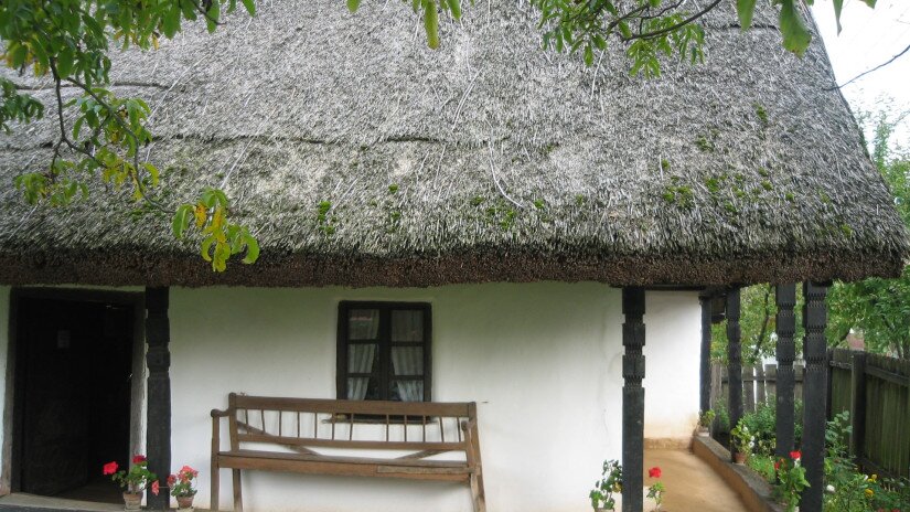 Folk house, Vörs, outside 