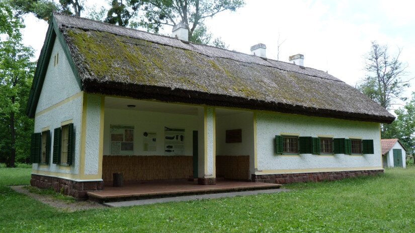 István Fekete Memorial Room - Diás Island