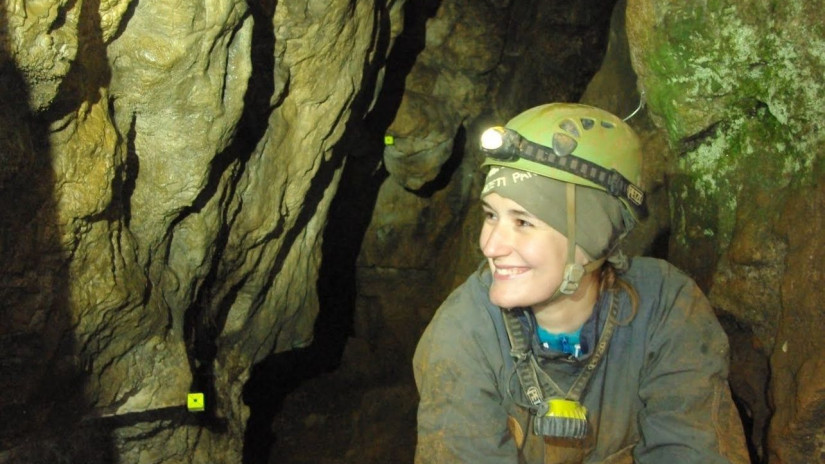 slidebg4 Kőlik Cave, Szentgál
