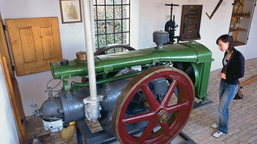 slidebg4 Kotsy Water Mill