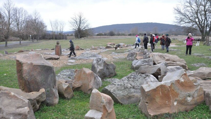 Salföld, kőtenger kőtömbjei